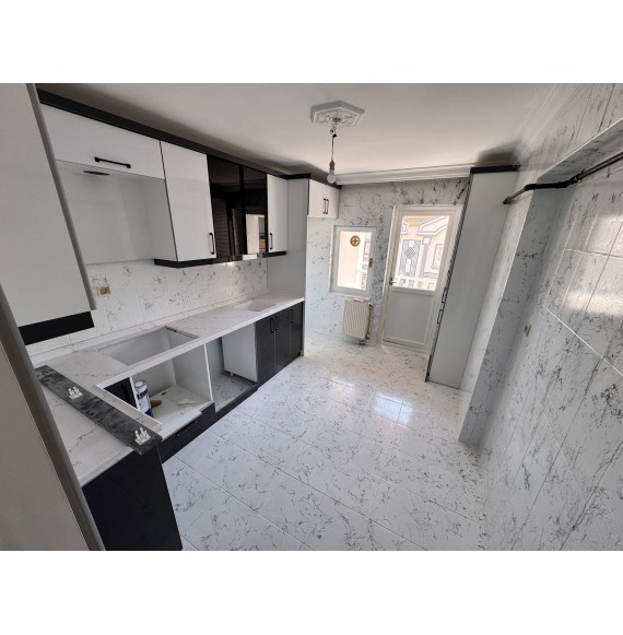 ESERTEPE'DE ÇİFT BALKONLU 3+1 YAPILI MASRAFSIZ GENİŞ DAİRE