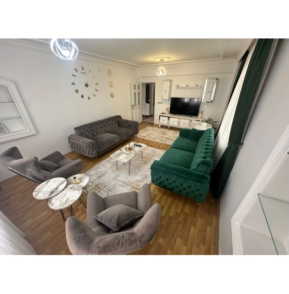 ÇAMBAŞI CADDESİ YAKINI CAM BALKONLU KATTA GENİŞ 3+1