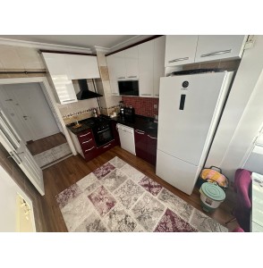 ÇAMBAŞI CADDESİ YAKINI CAM BALKONLU KATTA GENİŞ 3+1