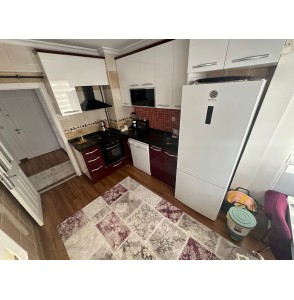 ÇAMBAŞI CADDESİ YAKINI CAM BALKONLU KATTA GENİŞ 3+1