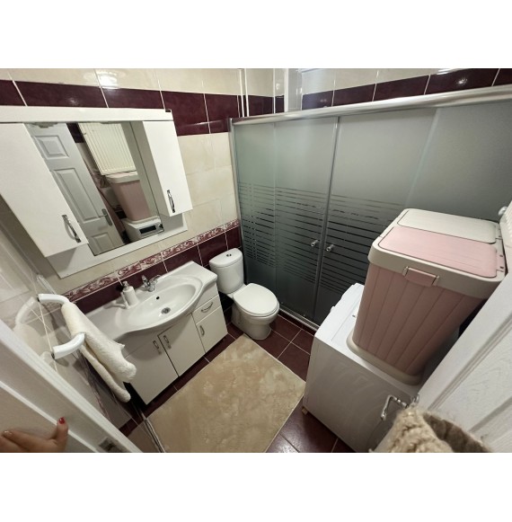 ÇAMBAŞI CADDESİ YAKINI CAM BALKONLU KATTA GENİŞ 3+1