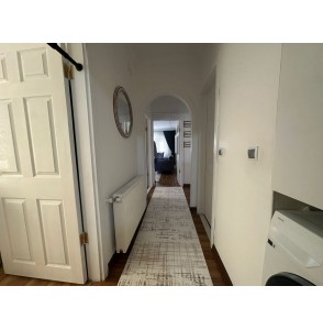 ÇAMBAŞI CADDESİ YAKINI CAM BALKONLU KATTA GENİŞ 3+1