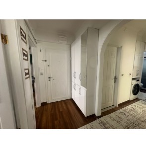 ÇAMBAŞI CADDESİ YAKINI CAM BALKONLU KATTA GENİŞ 3+1