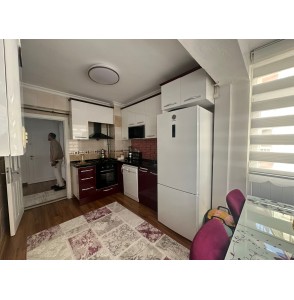 ÇAMBAŞI CADDESİ YAKINI CAM BALKONLU KATTA GENİŞ 3+1