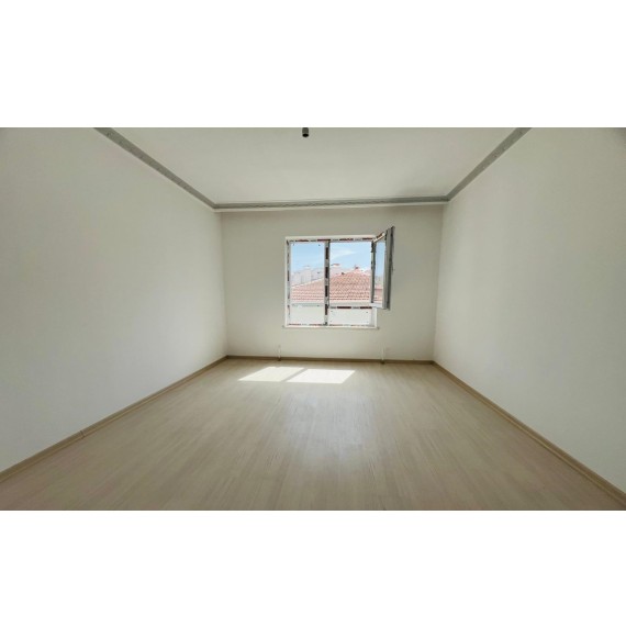 UFUKTEPE SAĞLIK OCAĞI YAKINI KATTA İÇİ SIFIR 3+1 DAİRE