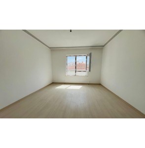 UFUKTEPE SAĞLIK OCAĞI YAKINI KATTA İÇİ SIFIR 3+1 DAİRE