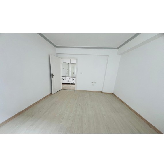 UFUKTEPE SAĞLIK OCAĞI YAKINI KATTA İÇİ SIFIR 3+1 DAİRE