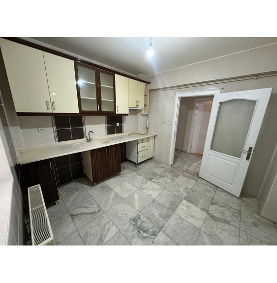 ATAPARK TA CADDE ÜZERİ 2+1 CEPDOSTU KIRALIK DAİRE