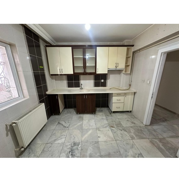 ATAPARK TA CADDE ÜZERİ 2+1 CEPDOSTU KIRALIK DAİRE