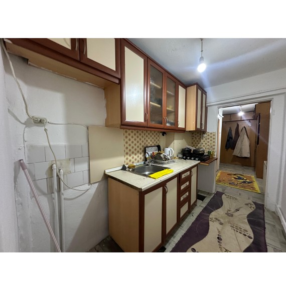 ETLİK'TE KAT KONUMUNDA 2+1 MASRAFSIZ YAPILI DAİRE