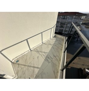 ANA CADDE ÜZERİ SIFIR BİNADA 2+1 LÜKS YAPILI DAİRE