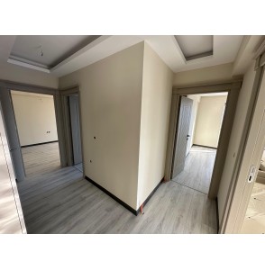 ANA CADDE ÜZERİ SIFIR BİNADA 2+1 LÜKS YAPILI DAİRE