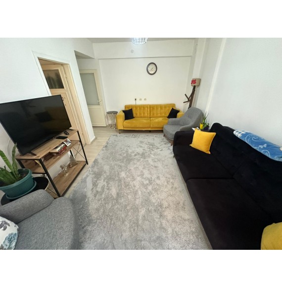 SANATORYUM CADDESİ PARALELİ KATTA 2+1 YAPILI MASRAFSIZ DAİRE