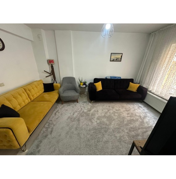 SANATORYUM CADDESİ PARALELİ KATTA 2+1 YAPILI MASRAFSIZ DAİRE