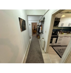 SANATORYUM CADDESİ PARALELİ KATTA 2+1 YAPILI MASRAFSIZ DAİRE