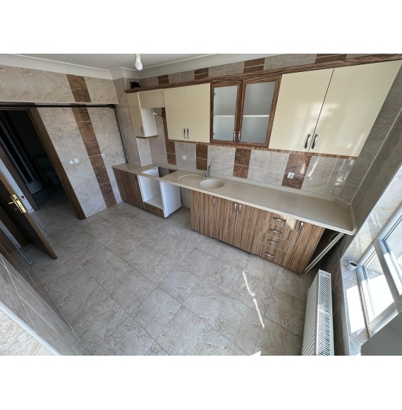 OVACIK'TA ASANSÖRLÜ ARA KATTA 3+1 YAPILI DAİRE