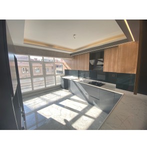 MEVLANA KÜLTÜR MERK. KOMŞU 3+1 ARA KAT ULTRA LÜKS YAPIDA