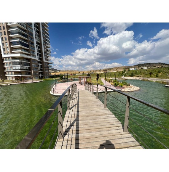OVACIK'IN ÖDÜLLÜ PROJESİNDE YAPAY GÖL MANZARALI 5+1 LOFT DAİRE