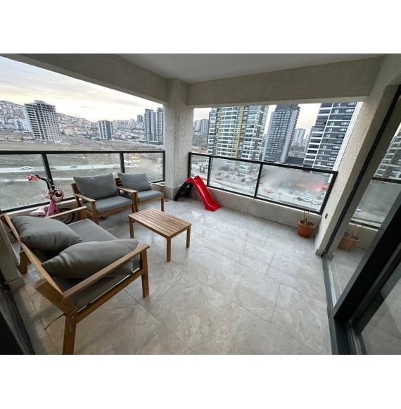 OVACIK'TA AKILLI EV SİSTEMLERİ İLE 4,5+1 PRESTİJLİ SİTE DAİRESİ