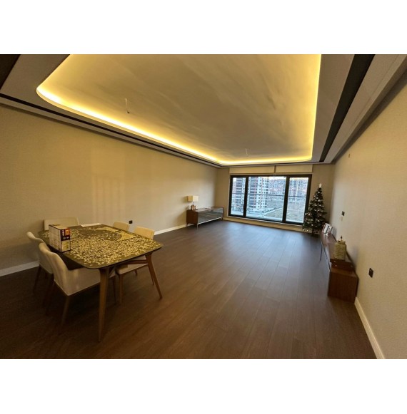 OVACIK'TA AKILLI EV SİSTEMLERİ İLE 4,5+1 PRESTİJLİ SİTE DAİRESİ