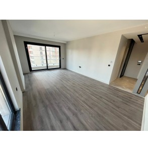 GAMADOR GALYA'DA MODERN MİMARİSİYLE YÜKSEK KATTA ARANILAN DAİRE