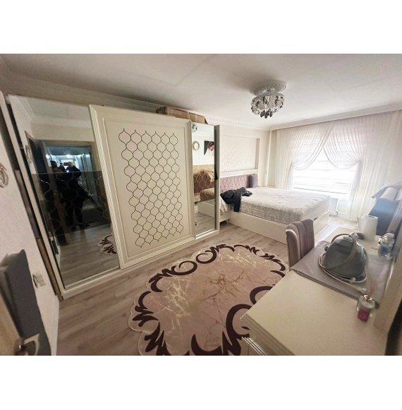 FIRSAT DAİRESİ SİTE İÇİ YÜKSEK KATTA FULL + FULL YAPILI GENİŞ M2