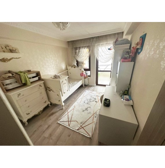 FIRSAT DAİRESİ SİTE İÇİ YÜKSEK KATTA FULL + FULL YAPILI GENİŞ M2