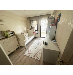 FIRSAT DAİRESİ SİTE İÇİ YÜKSEK KATTA FULL + FULL YAPILI GENİŞ M2