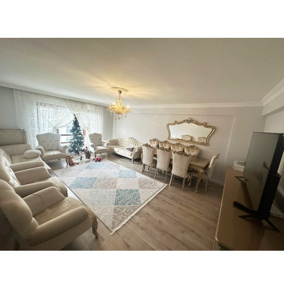 FIRSAT DAİRESİ SİTE İÇİ YÜKSEK KATTA FULL + FULL YAPILI GENİŞ M2