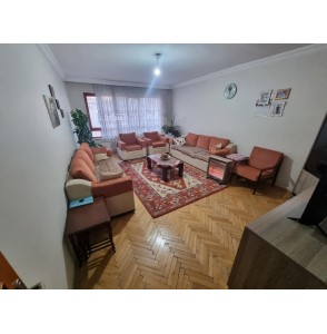 BAĞCI CADDESİ ÜZERİNDE GENİŞ METRAJLI ASANSÖRLÜ 5+1 DUBLEKS