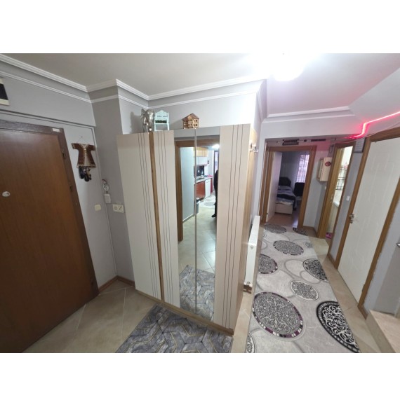 ÇAMBAŞI CADDESİ PARALELİ ASANSÖRLÜ YAPILI 4+1 DUBLEKS DAİRE