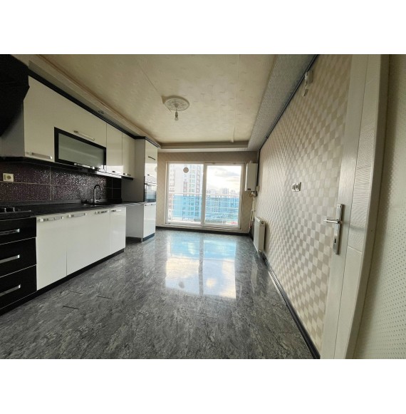 OVACIK'TA GENİŞ METRAJLI FULL YAPILI ARA KATTA 4+1 DAİRE