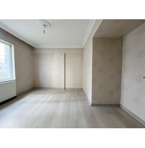 OVACIK'TA GENİŞ METRAJLI FULL YAPILI ARA KATTA 4+1 DAİRE