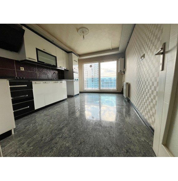 OVACIK'TA GENİŞ METRAJLI FULL YAPILI ARA KATTA 4+1 DAİRE