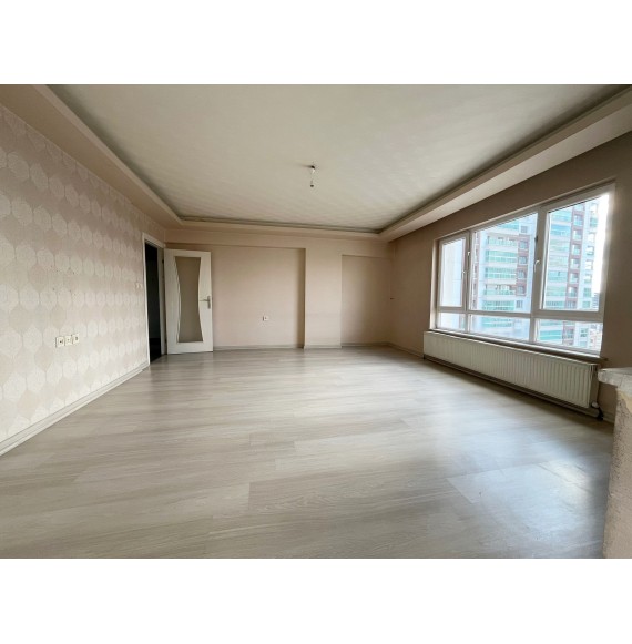 OVACIK'TA GENİŞ METRAJLI FULL YAPILI ARA KATTA 4+1 DAİRE