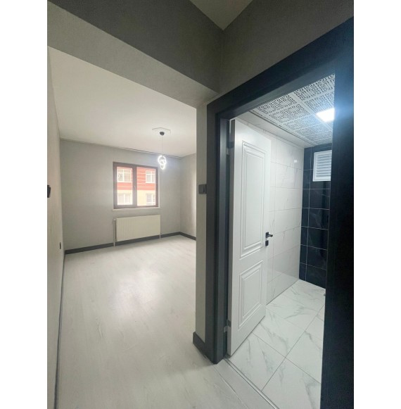 ATAPARK'TA E.BANYOLU ASANSÖRLÜ MANZARA CEPHRE 3+1 DAİRE