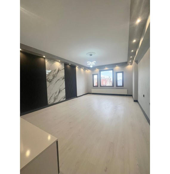 ATAPARK'TA E.BANYOLU ASANSÖRLÜ MANZARA CEPHRE 3+1 DAİRE