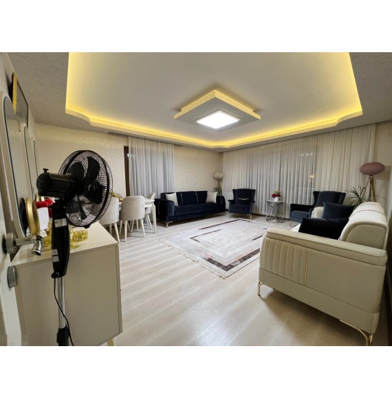 OVACIK MERKEZİ KONUMDA E.BANYOLU ULTRA LÜKS YAPILI GENİŞ 4+1