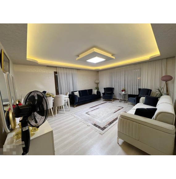 OVACIK MERKEZİ KONUMDA E.BANYOLU ULTRA LÜKS YAPILI GENİŞ 4+1