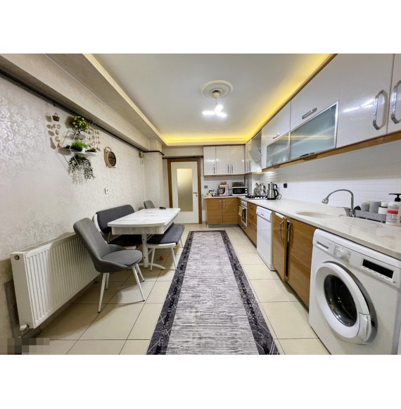 OVACIK MERKEZİ KONUMDA E.BANYOLU ULTRA LÜKS YAPILI GENİŞ 4+1