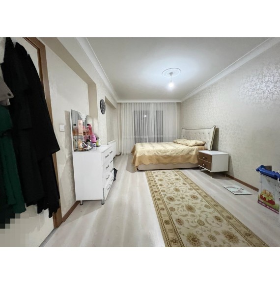 OVACIK MERKEZİ KONUMDA E.BANYOLU ULTRA LÜKS YAPILI GENİŞ 4+1