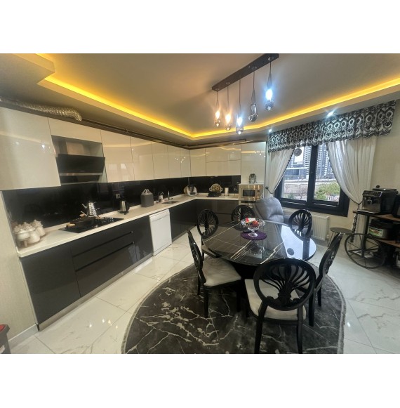 OVACIK BULVAR ÜZERİ ULTRA LÜKS TASARIMIYLA ARANILAN DAİRE