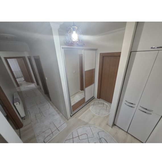 BAŞKENT CADDESİ PARALELİNDE FULL YAPILI ASANSÖRLÜ ÜST KATTA 3+1