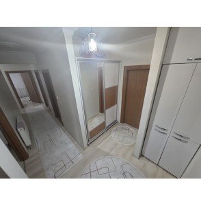 BAŞKENT CADDESİ PARALELİNDE FULL YAPILI ASANSÖRLÜ ÜST KATTA 3+1