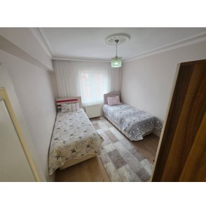 İNCİRLİ'DE LÜKS YAPILI PARK MANZARALI GENİŞ 3+1 DAİRE