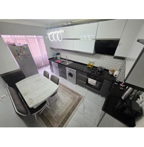 İNCİRLİ'DE LÜKS YAPILI PARK MANZARALI GENİŞ 3+1 DAİRE