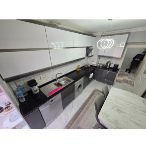 İNCİRLİ'DE LÜKS YAPILI PARK MANZARALI GENİŞ 3+1 DAİRE