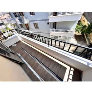 ÇAMBAŞI CADDESİ PARALELİ ULTRA LÜKS YAPILI KATTA 3+1 DAİRE