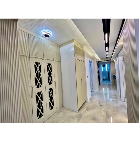 ÇAMBAŞI CADDESİ PARALELİ ULTRA LÜKS YAPILI KATTA 3+1 DAİRE