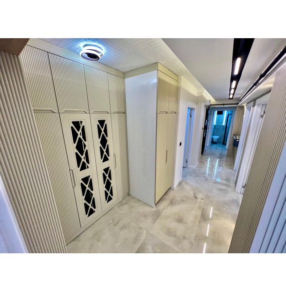 ÇAMBAŞI CADDESİ PARALELİ ULTRA LÜKS YAPILI KATTA 3+1 DAİRE